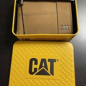 NEW CAT Caterpillar Mens GENUINE LEATHER RFID Trifold Wallet Brown with TIN